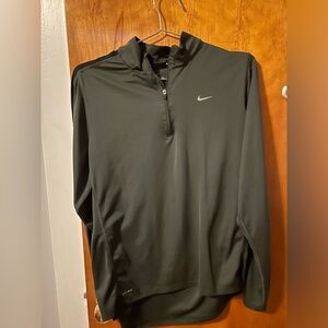Used men’s Nike quarter zip